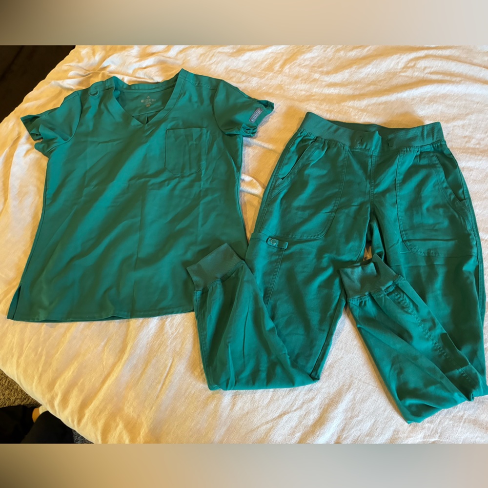 Medcouture Scrub Set.